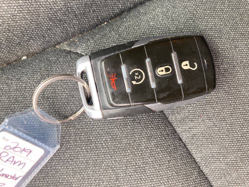 Used 2019 RAM 1500 Big Horn AWD/4WD image 36