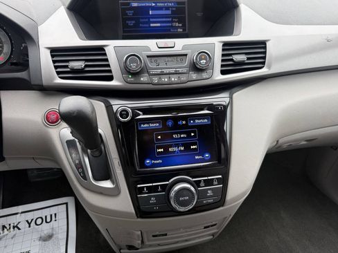 Used 2016 Honda Odyssey SE image 27