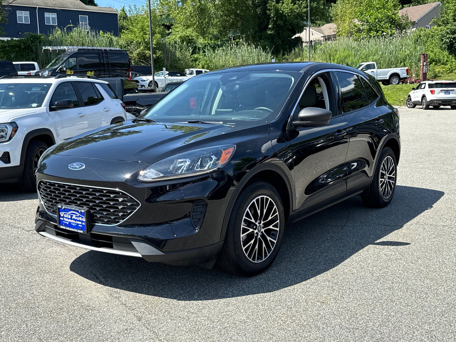 Certified 2022 Ford Escape SE w/ Cold Weather Package FWD image 3