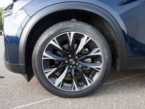 Certified 2024 MAZDA CX-90 Plug-In Hybrid w/ Premium Plus AWD/4WD image 33