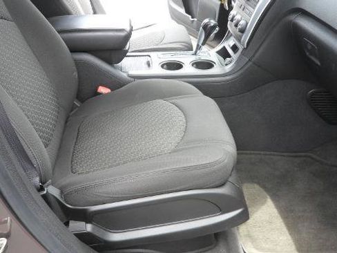 Used 2009 Chevrolet Traverse LT FWD image 35