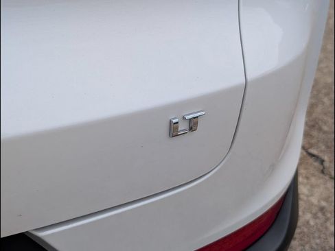 Used 2024 Chevrolet TrailBlazer LT w/ LT Cold Weather Package FWD image 23