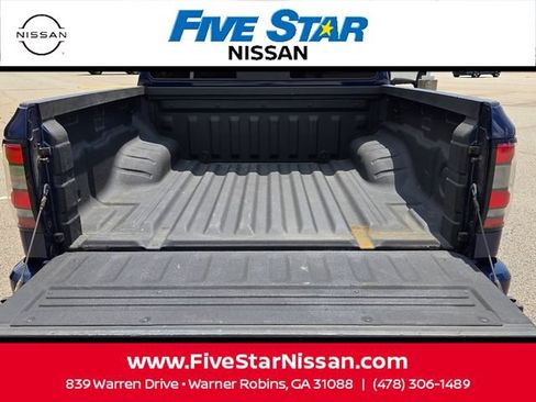 Used 2022 Nissan Frontier PRO-4X w/ Technology Package AWD/4WD image 12
