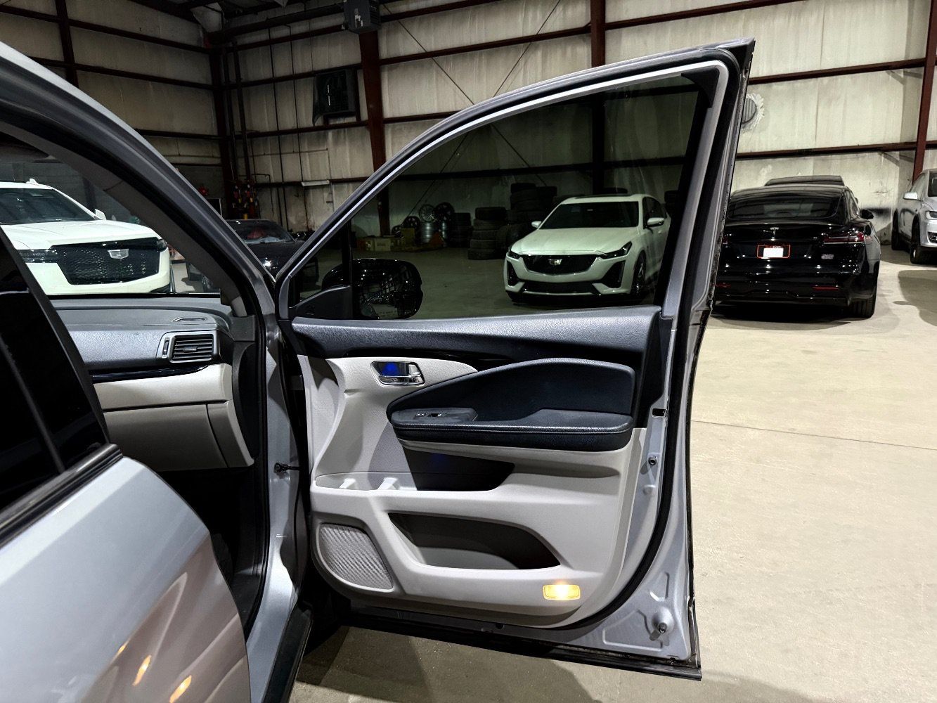 Used 2018 Honda Pilot Elite image 24