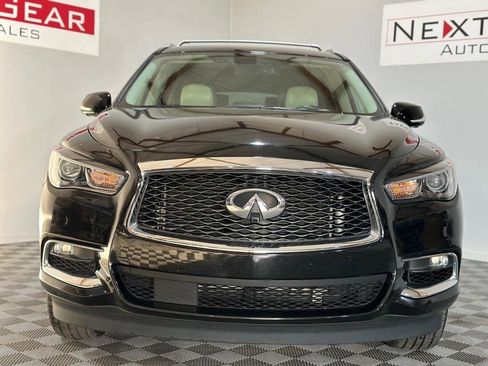 Used 2017 INFINITI QX60 AWD w/ Premium Plus Package image 4