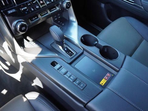 Used 2025 Lexus LX 700h Overtrail image 17