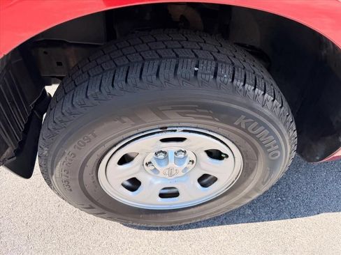 Used 2018 Nissan Frontier S RWD image 23