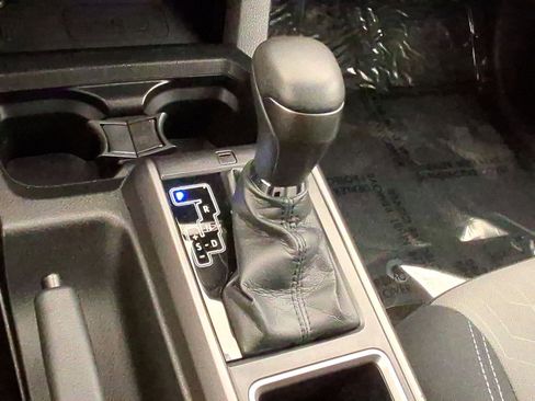 Certified 2021 Toyota Tacoma TRD Off-Road w/ Technology Package image 12