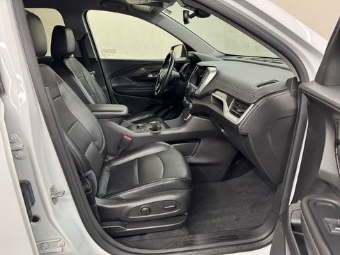 Used 2024 GMC Terrain SLT AWD/4WD image 29