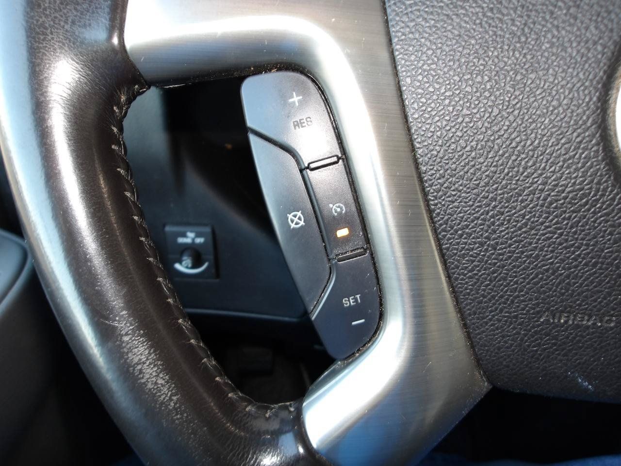 Used 2016 Chevrolet Express 3500 RWD image 15