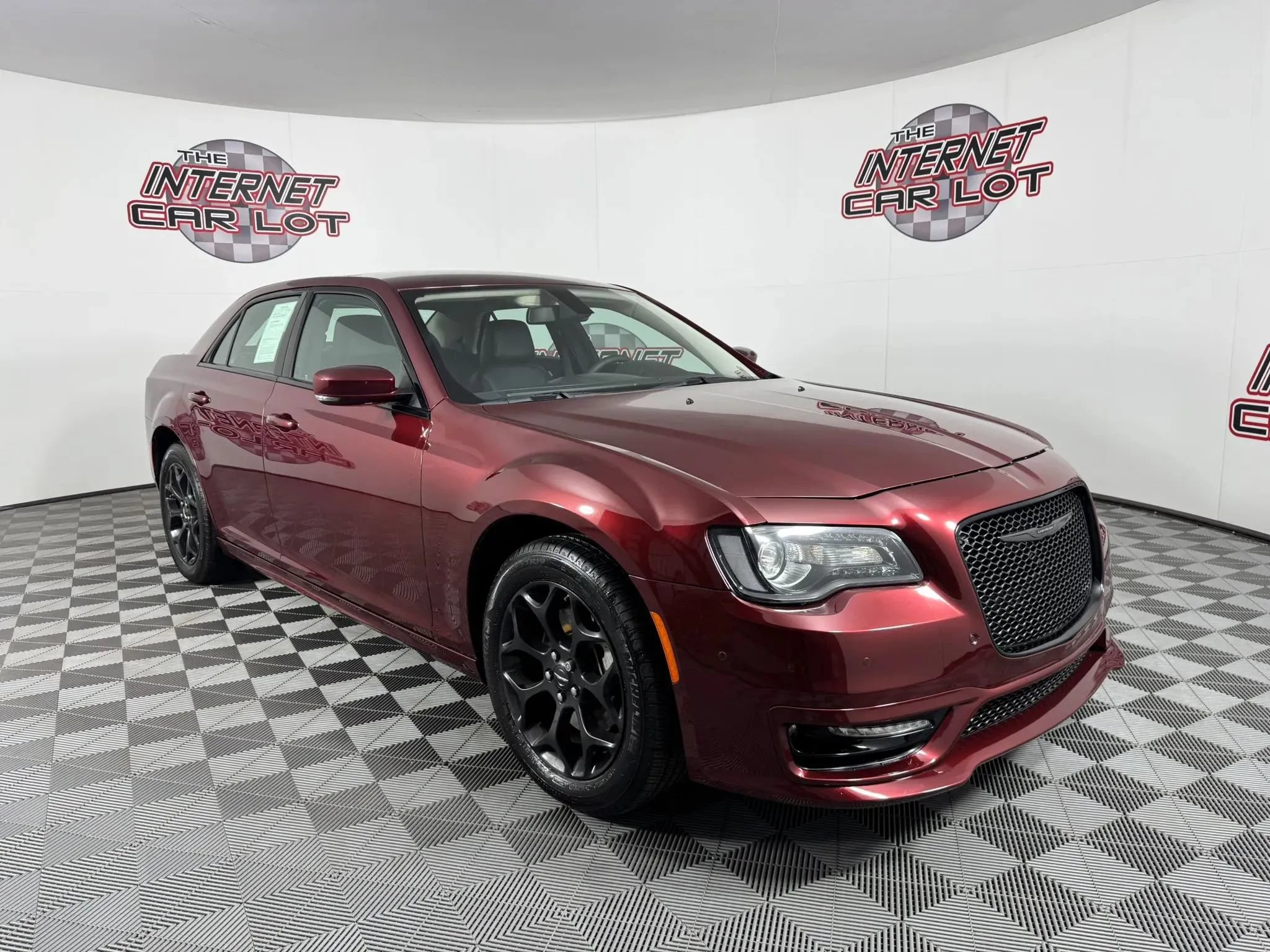 Used 2023 Chrysler 300 Touring L w/ Comfort Group AWD/4WD image 9