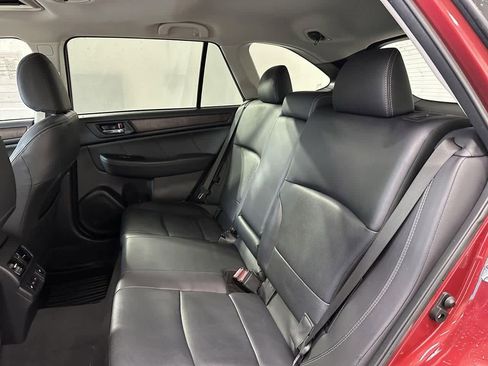 Used 2018 Subaru Outback 2.5i Limited image 11