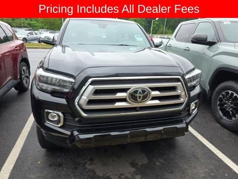 Used 2022 Toyota Tacoma Limited AWD/4WD image 4