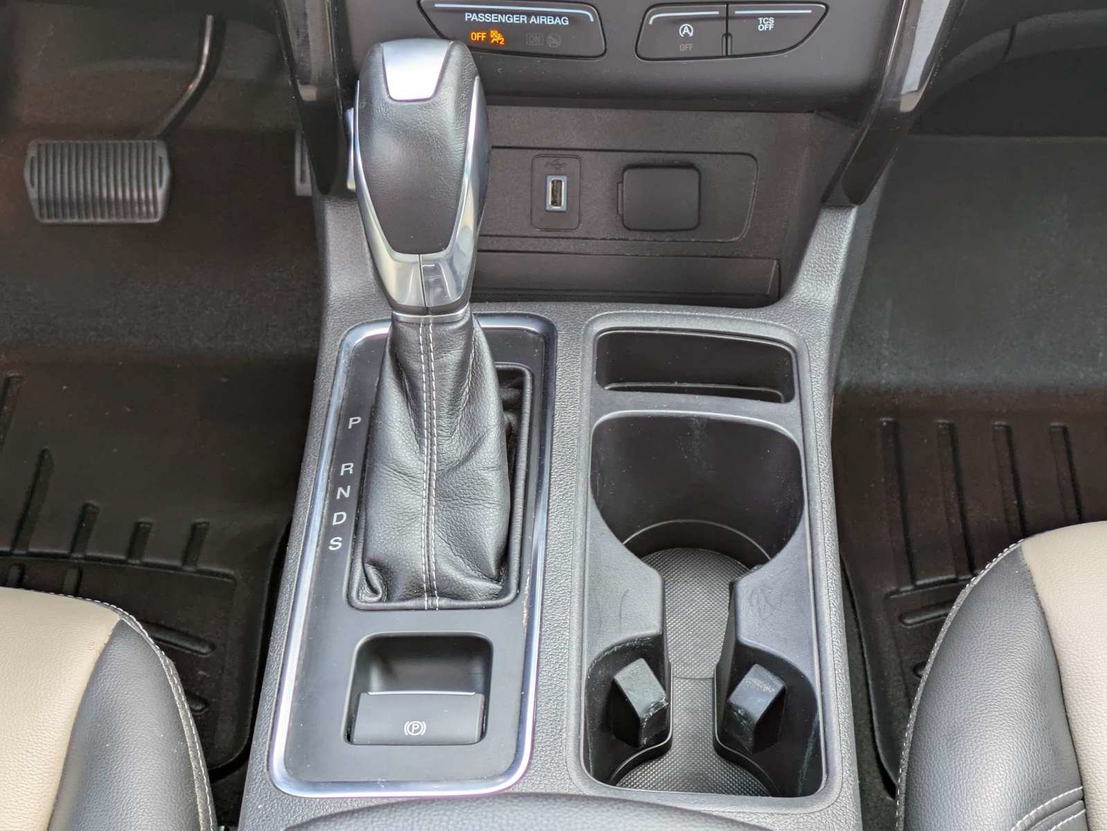 Used 2019 Ford Escape SEL FWD image 18