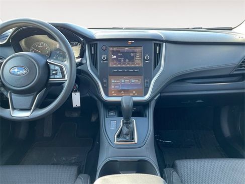 Used 2020 Subaru Outback 2.5i Premium image 11