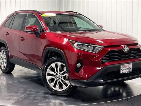 Used 2019 Toyota RAV4 XLE Premium w/ Cold Weather Package image 3