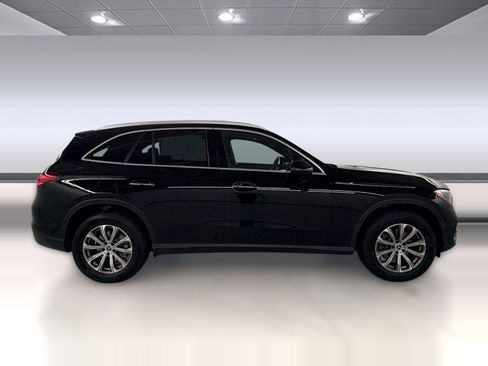 Certified 2026 Mercedes-Benz GLC 300 image 8