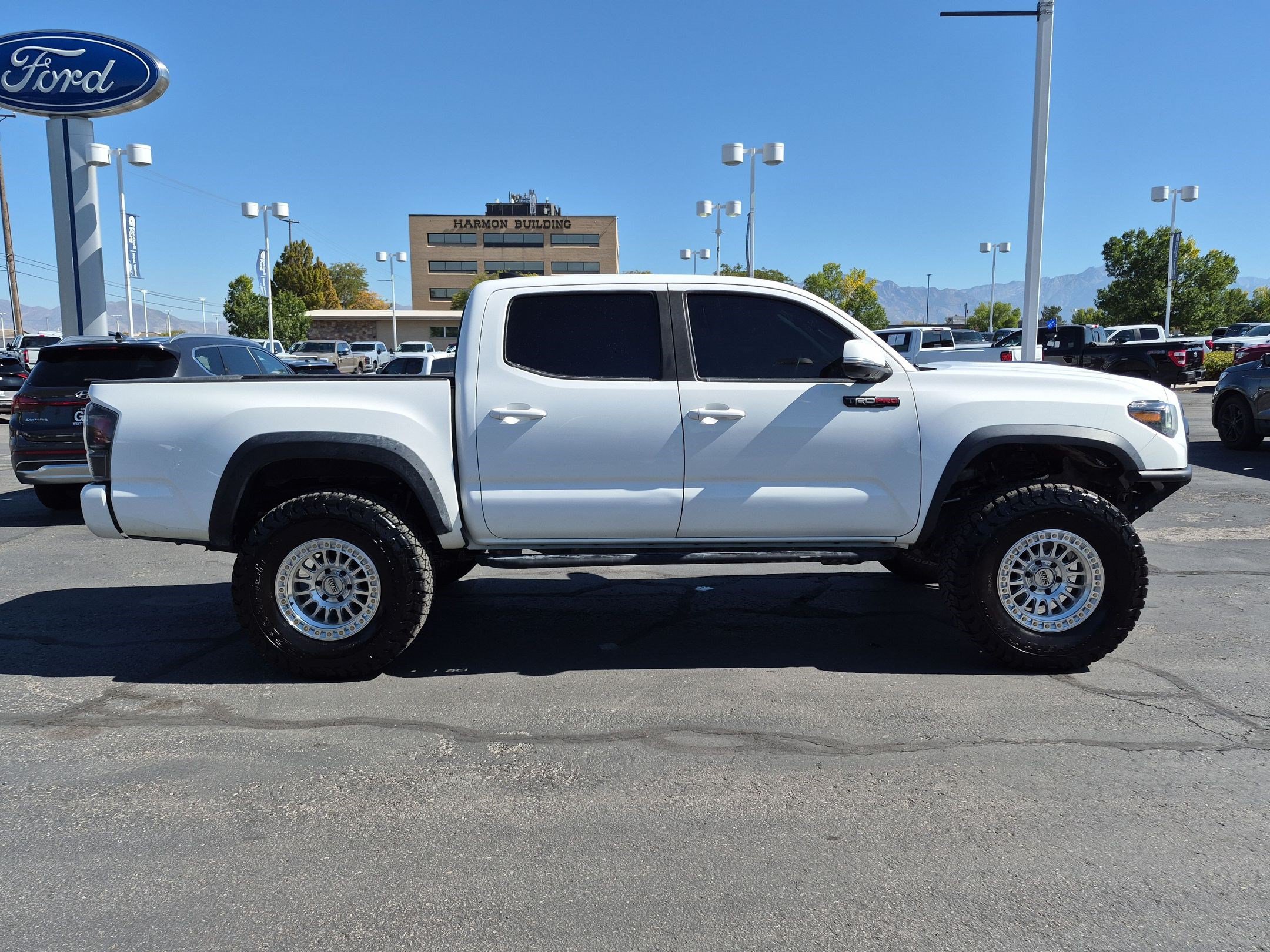 Used 2021 Toyota Tacoma TRD Pro AWD/4WD image 2