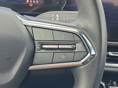 Used 2026 Chevrolet Equinox EV LT FWD image 19