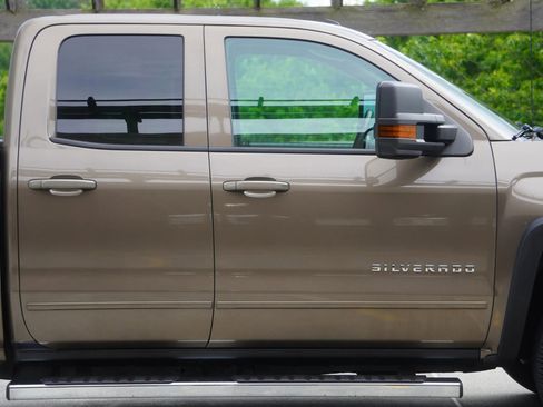Used 2015 Chevrolet Silverado 1500 LT w/ LT Convenience Package AWD/4WD image 22