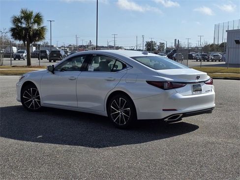 New 2025 Lexus ES 350 w/ Premium Package image 4