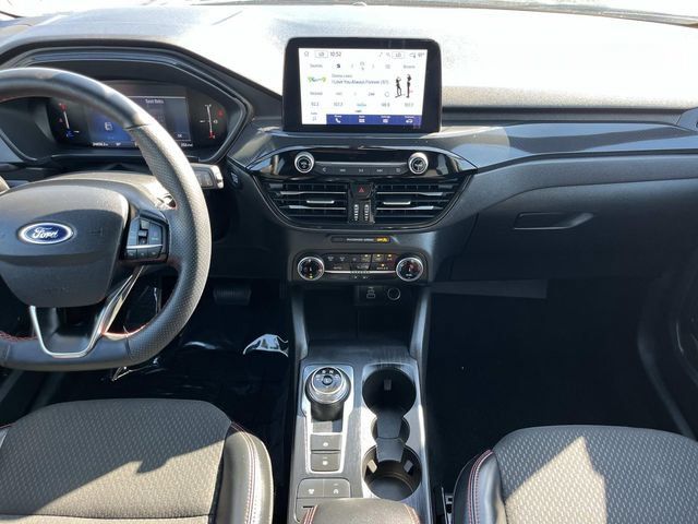 Used 2025 Ford Escape ST-Line FWD image 17