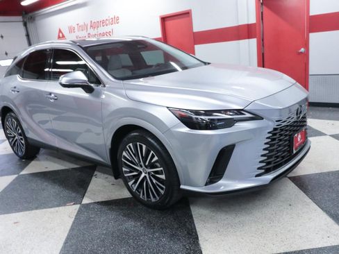 Used 2023 Lexus RX 350 Premium Plus w/ Accessory Package (K3) FWD image 3