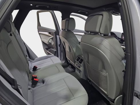 Used 2024 Audi Q5 2.0T Premium Plus w/ Premium Plus Package image 13