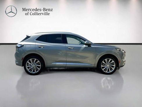 Used 2025 Buick Envision Avenir AWD/4WD image 4