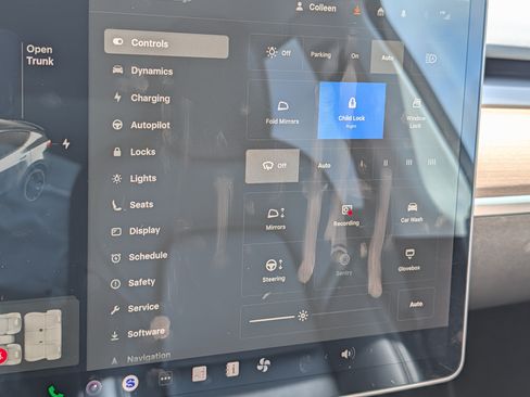 Used 2022 Tesla Model Y Performance AWD/4WD image 33