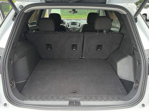 Used 2023 Chevrolet Equinox LT FWD image 32