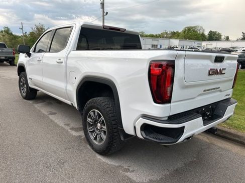 Used 2025 GMC Sierra 1500 AT4 AWD/4WD image 4