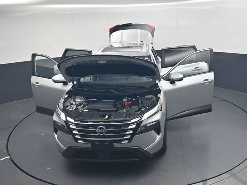 Used 2025 Nissan Rogue SV w/ SV Premium Package FWD image 54