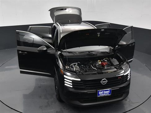 Used 2025 Nissan Kicks SR w/ SR Premium Package FWD image 95