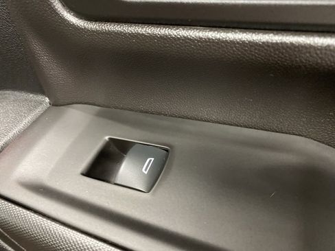 Used 2021 Chevrolet Silverado 2500 LT w/ Convenience Package image 15