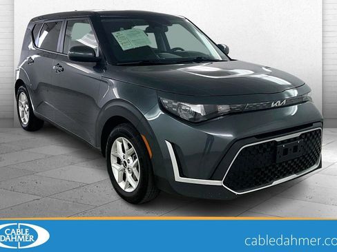 Used 2024 Kia Soul LX w/ Option Group 015 FWD image 1