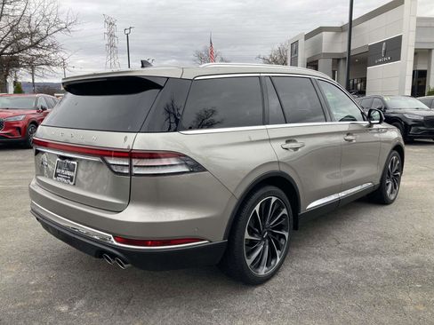 Used 2023 Lincoln Aviator Reserve w/ Equipment Group 201A image 3