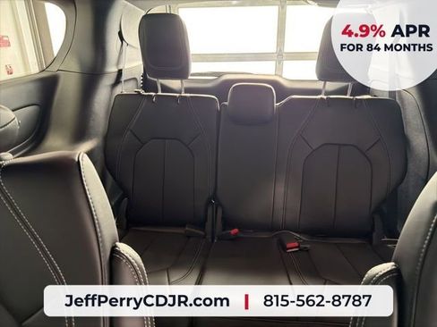 New 2026 Chrysler Pacifica Select w/ S Appearance Package AWD/4WD image 26