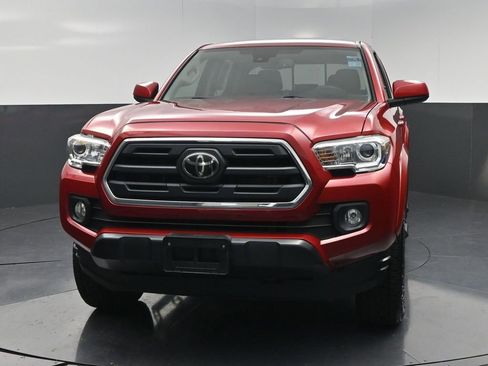 Used 2019 Toyota Tacoma SR5 RWD image 16