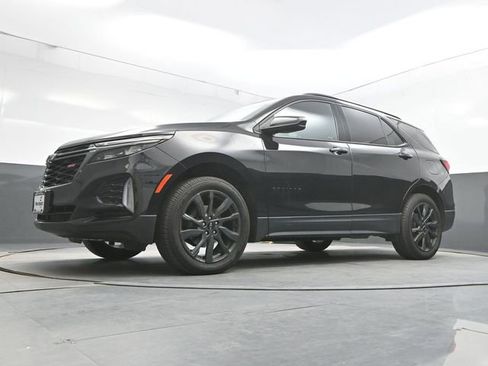 Used 2023 Chevrolet Equinox RS AWD/4WD image 35