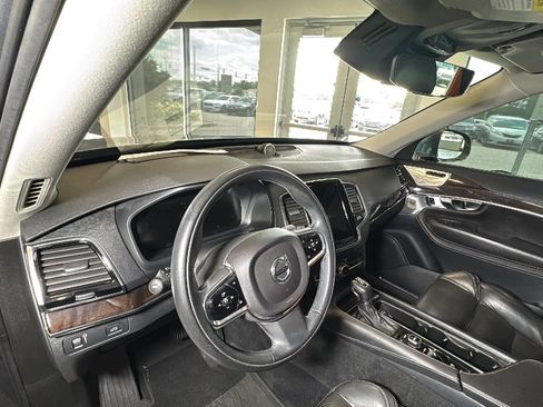 Used 2017 Volvo XC90 T6 Momentum w/ Vision Package AWD/4WD image 20