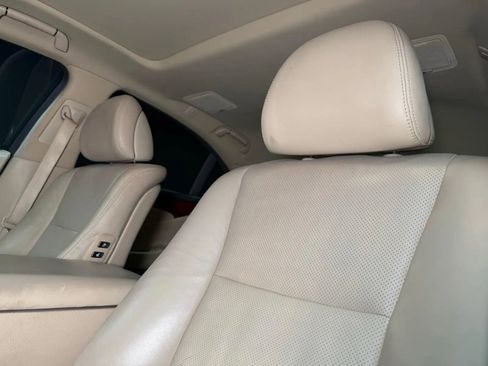 Used 2010 Lexus LS 460 RWD image 36