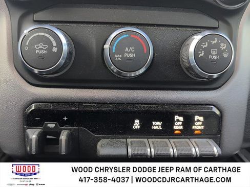 Used 2019 RAM 1500 Big Horn AWD/4WD image 14