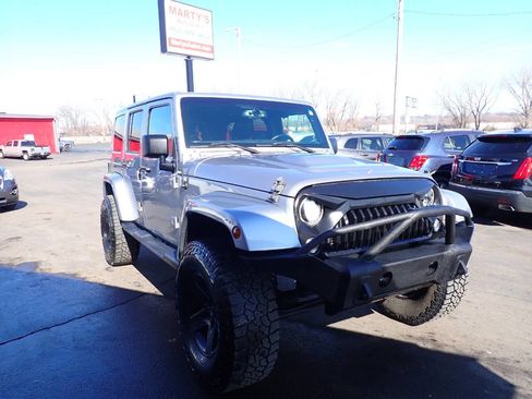 Used 2018 Jeep Wrangler Unlimited Sahara image 1