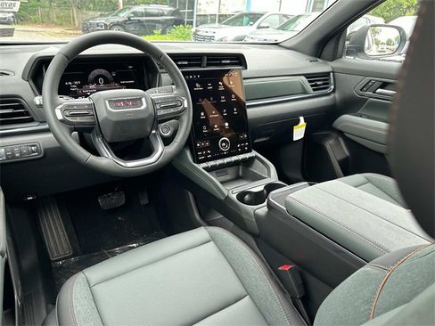 New 2026 GMC Terrain AT4 w/ Technology Package II image 12