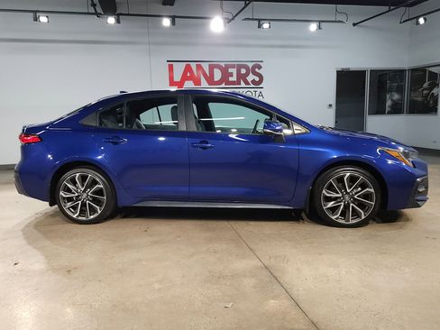 Used 2022 Toyota Corolla SE image 8