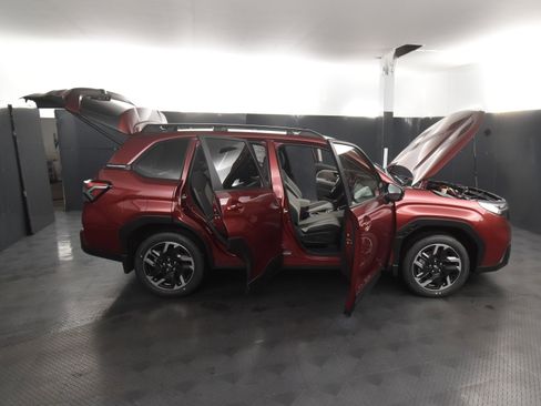 New 2025 Subaru Forester Limited image 31