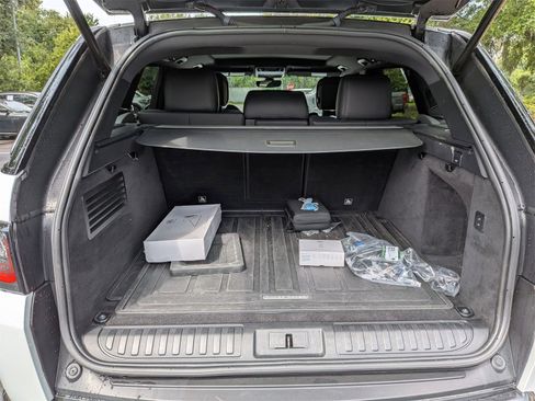 Used 2022 Land Rover Range Rover Sport HSE Silver Edition image 31