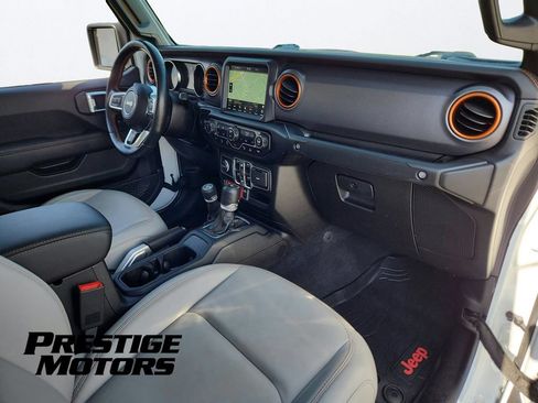 Used 2021 Jeep Gladiator Mojave AWD/4WD image 25