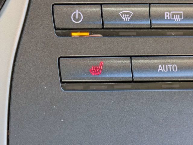 Used 2017 Lincoln MKX Select w/ Select Plus Package FWD image 24